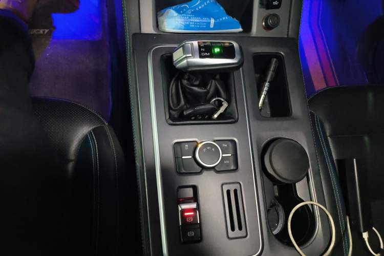 Used Zxauto 1949 2022 2.0T Passenger Version Gasoline Automatic All-Wheel Drive Ultra-Luxury Standard Double Gear Lever