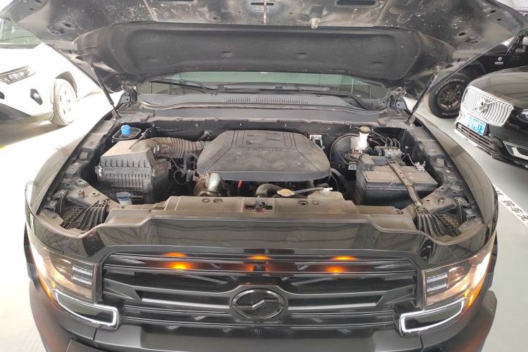 Used Zxauto 1949 2023 2.3T Passenger Version Diesel Automatic 4x4 Ultra-Luxury Standard Double Engine Bay