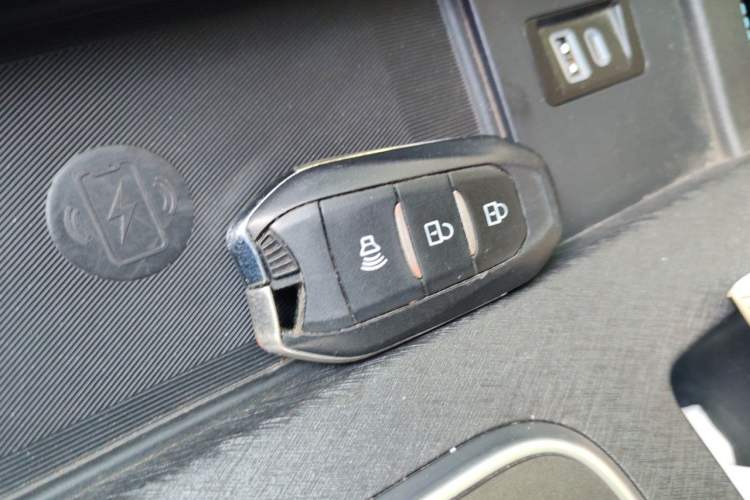 Used Zxauto 1949 2023 2.3T Passenger Version Diesel Automatic 4x4 Luxury Trim with Dual Tires Vehicle Key