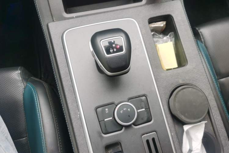 Used Zxauto 1949 2024 2.3T Passenger Version Diesel Automatic 4x4 Comfort Class Standard Cab Gear Lever