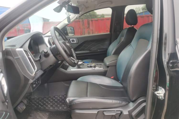 Used Zxauto 1949 2024 2.3T Passenger Version Diesel Automatic 4x4 Comfort Class Standard Cab Left Front Seat