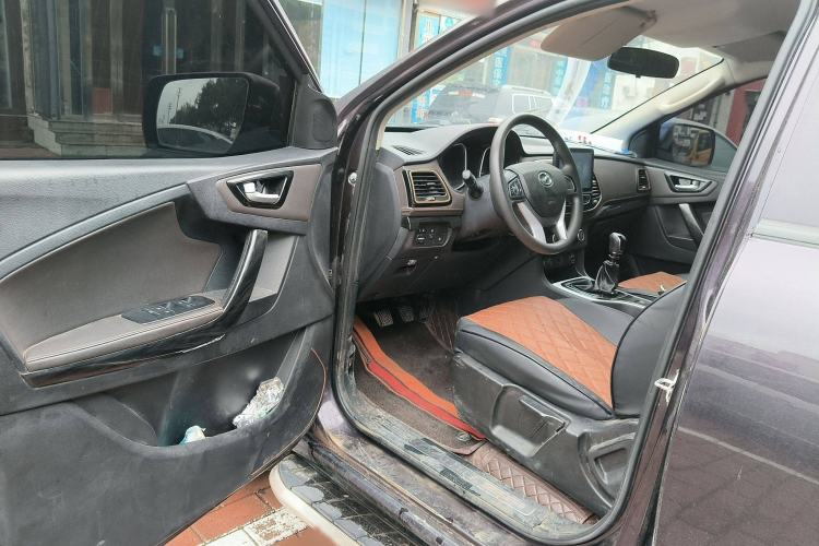 Used Zxauto 1986 2022 2.0T Station Wagon Manual Diesel Two-Wheel Drive Luxury Version Big Double HY4D20M Interior 3