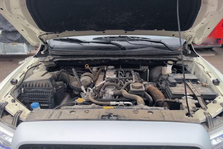 Used Zxauto 1986 2023 2.8T Heavy-Duty Manual Diesel Two-Wheel Drive Big Double Flatbed JE493ZLQ6E Engine Bay
