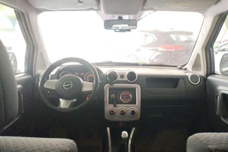 Used Zxauto C3 2014 1.5L Manual Business Edition Interior 2