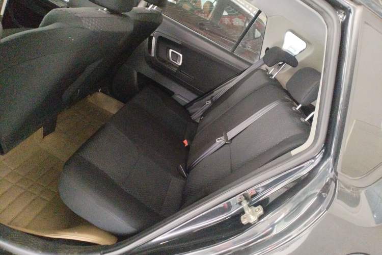 Used Zxauto C3 2014 1.5L Manual Business Edition Interior 4