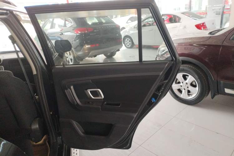Used Zxauto C3 2014 1.5L Manual Business Edition Interior 6