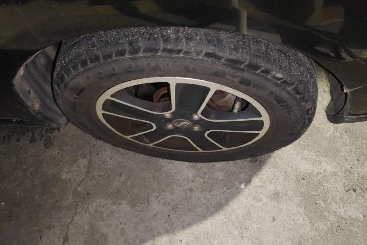 Used Zxauto C3 2014 1.5L Manual Business Edition Right Front Wheel Hub