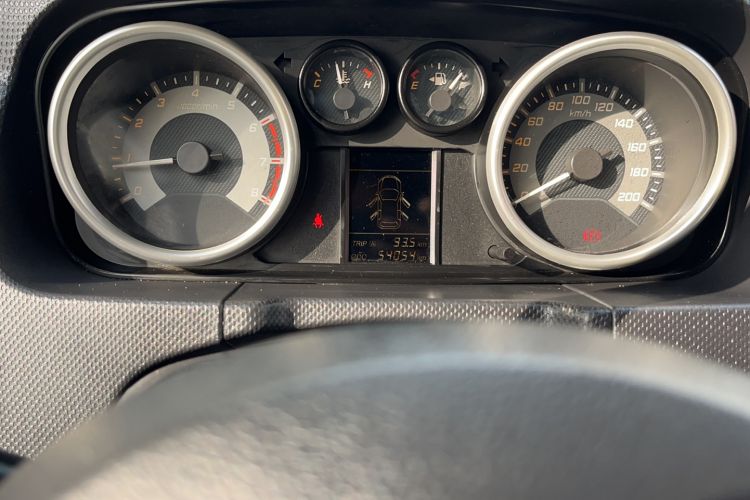Used Zxauto C3 2014 1.5L Manual - Start-Up Version Odometer Close Up