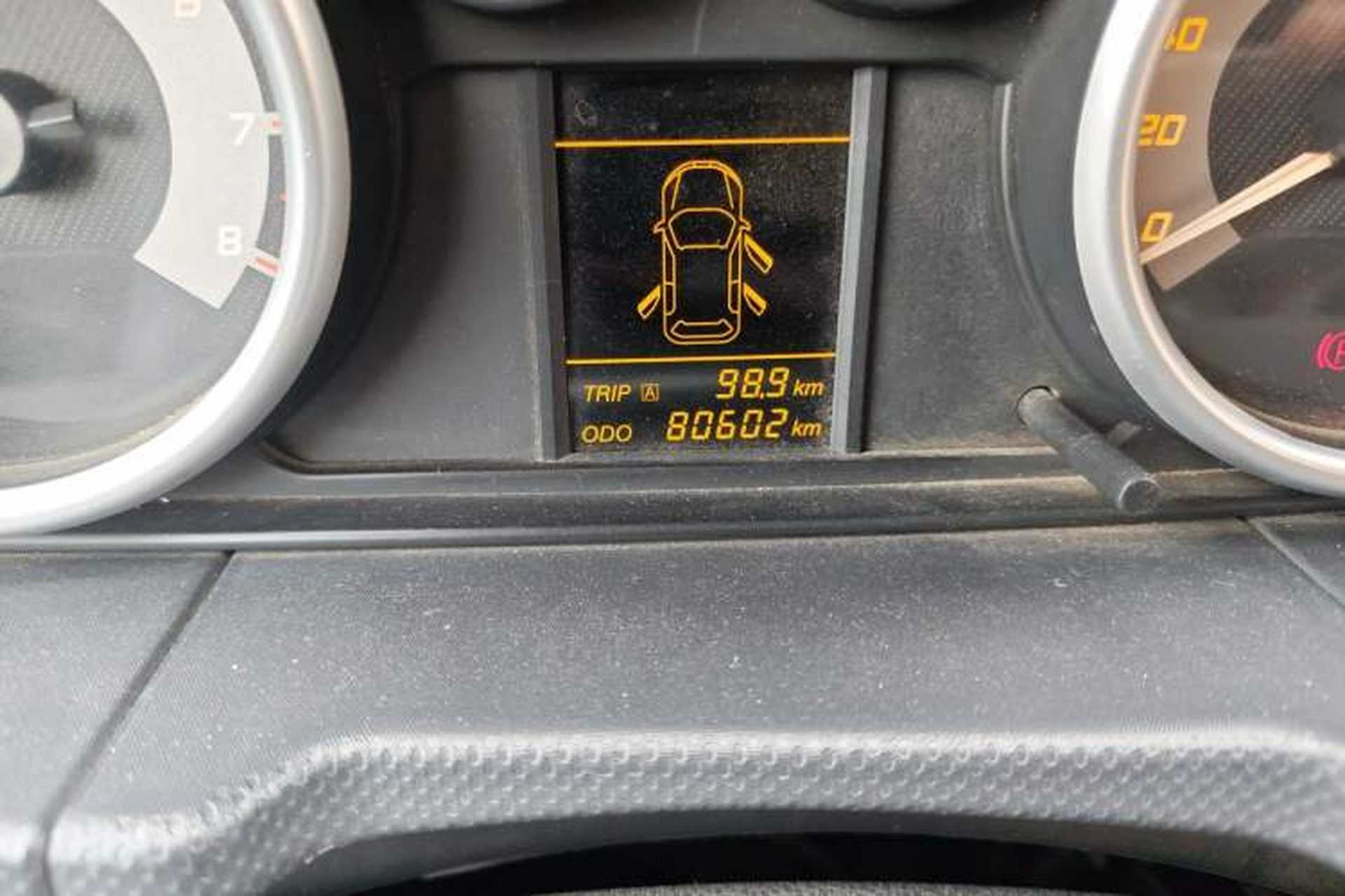 Used Zxauto C3 2014 1.5L Manual Business Edition Odometer Close Up