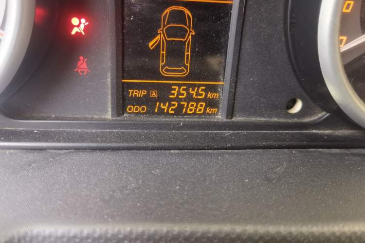 Used Zxauto C3 2014 1.5L Manual Business Edition Odometer Close Up