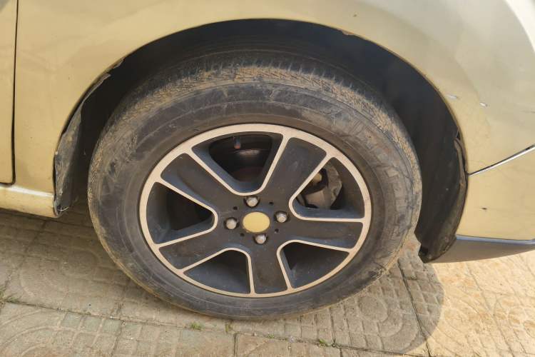 Used Zxauto C3 2014 1.5L Manual Business Edition Right Front Wheel Hub
