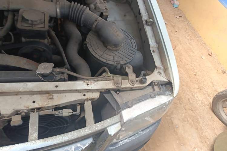 Used Zxauto Flagship A9 2009 2.4T Diesel Luxury Version Engine Bay Left