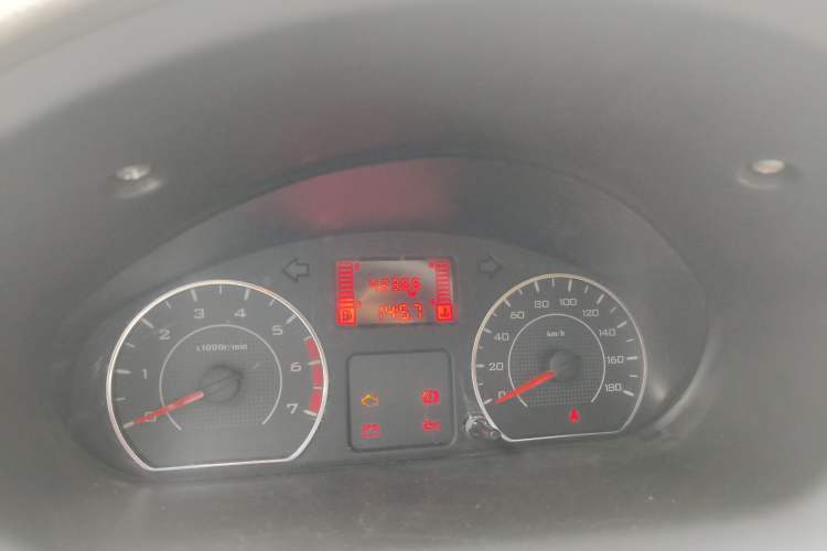 Used Zxauto Flagship A9 2009 2.0L Gasoline Luxury Version Odometer Close Up
