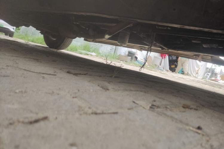 Used Zxauto Grandtiger 2013 2.8T Diesel Two-Wheel Drive Common Rail Chassis Front Right