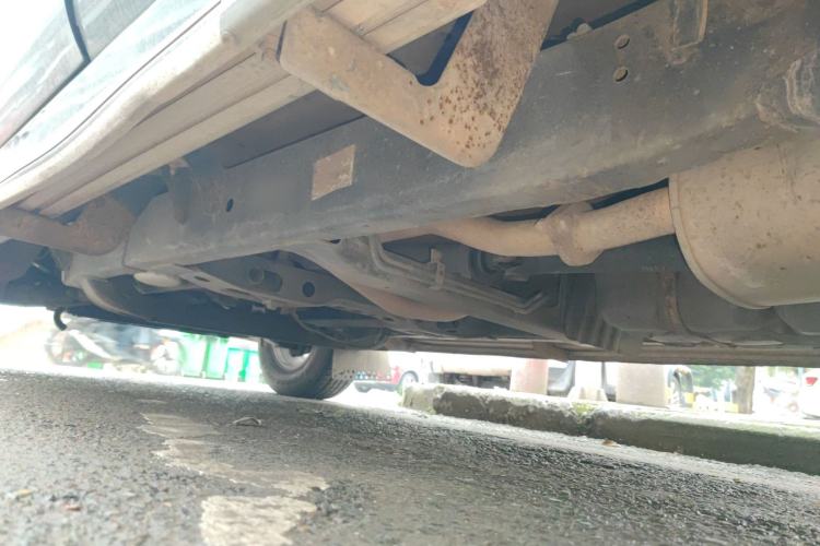 Used Zxauto Grandtiger 2013 2.8T Diesel Two-Wheel Drive Common Rail Chassis Rear Left
