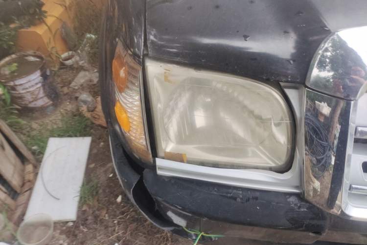 Used Zxauto Grandtiger 2013 2.8T Diesel Two-Wheel Drive Common Rail Right Front Headlight
