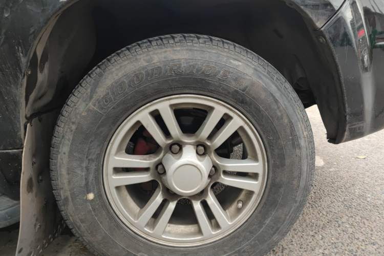 Used Zxauto Grandtiger 2013 2.8T Diesel Two-Wheel Drive Common Rail Right Front Wheel Hub