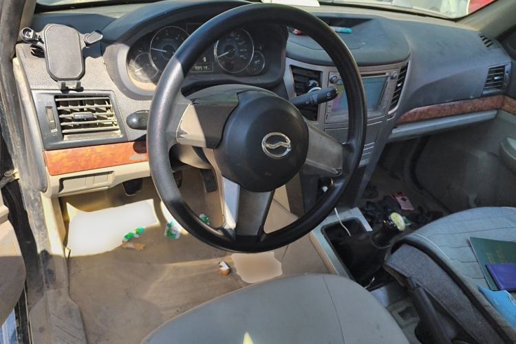 Used Zxauto Grandtiger 2013 2.8T Diesel Two-Wheel Drive Common Rail Center Console