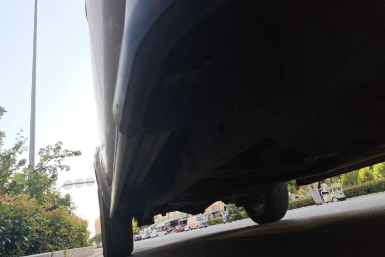 Used Zxauto Grandtiger 2014 2.8T Two-Wheel Drive Diesel Luxury Version Chassis Front Right