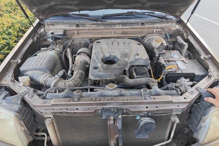 Used Zxauto Grandtiger 2014 2.8T Two-Wheel Drive Diesel Luxury Version Engine Bay