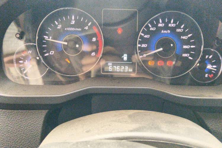 Used Zxauto Grandtiger 2014 2.8T Two-Wheel Drive Diesel Luxury Version Odometer Close Up