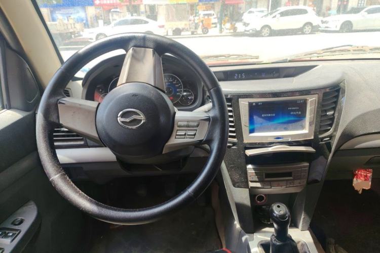 Used Zxauto Grandtiger 2015 2.8T Diesel Two-Wheel Drive Value Edition Mid-Size Steering Wheel