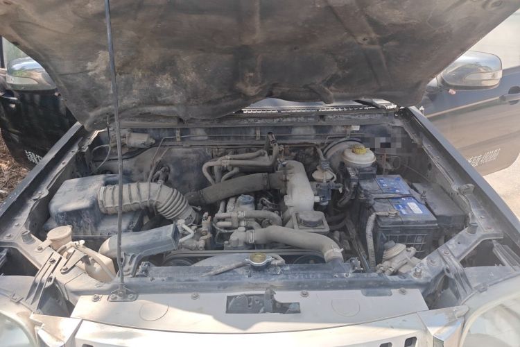 Used Zxauto Grandtiger 2016 Isuzu 2.8T Diesel Two-Wheel-Drive Elite Model Engine Bay