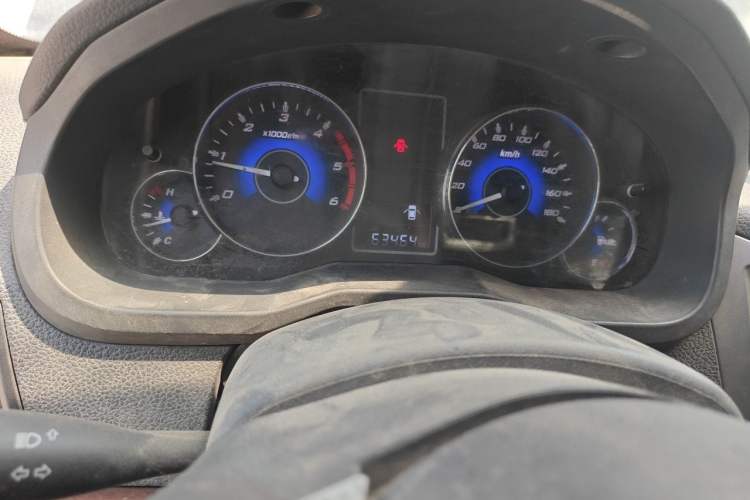 Used Zxauto Grandtiger 2016 Isuzu 2.8T Diesel Two-Wheel-Drive Elite Model Odometer Close Up