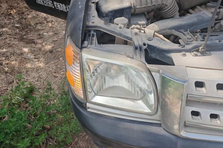 Used Zxauto Grandtiger 2016 Isuzu 2.8T Diesel Two-Wheel-Drive Elite Model Right Front Headlight