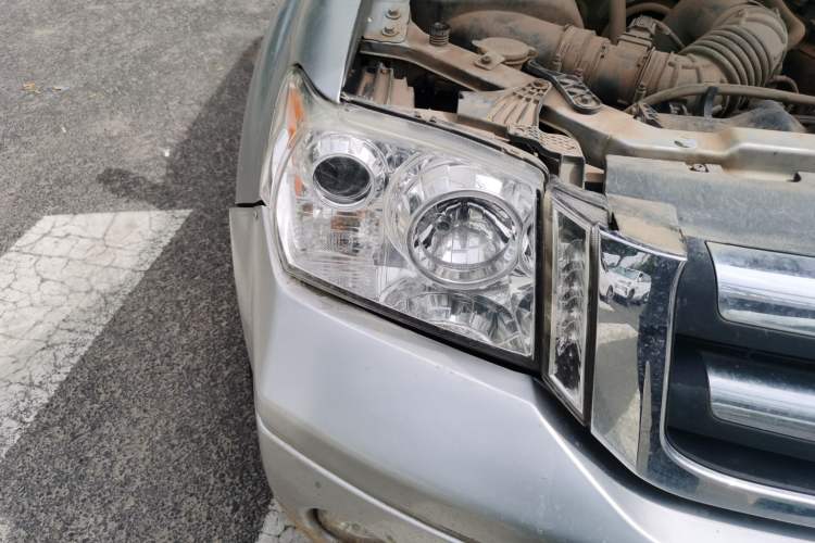 Used Zxauto Grandtiger 2016 Isuzu 2.8T Diesel 4x4 Elite Model Right Front Headlight