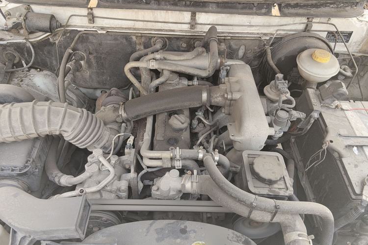 Used Zxauto Grandtiger 2016 Isuzu 2.8T Diesel Two-Wheel-Drive Elite Model Engine Bay
