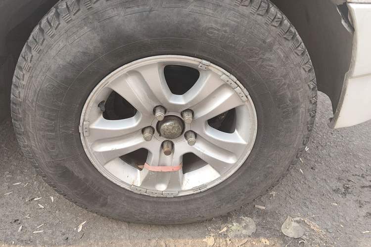 Used Zxauto Grandtiger 2016 Isuzu 2.8T Diesel Two-Wheel-Drive Elite Model Right Front Wheel Hub