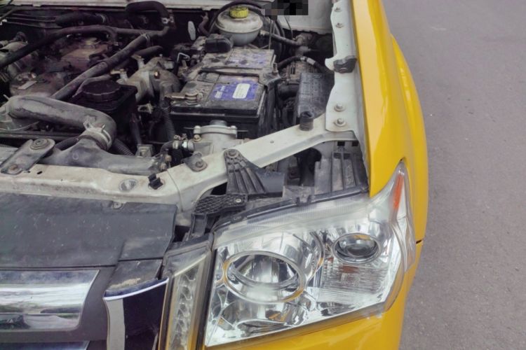 Used Zxauto Grandtiger 2016 Isuzu 2.8T Diesel Two-Wheel-Drive Elite Model Engine Bay Left