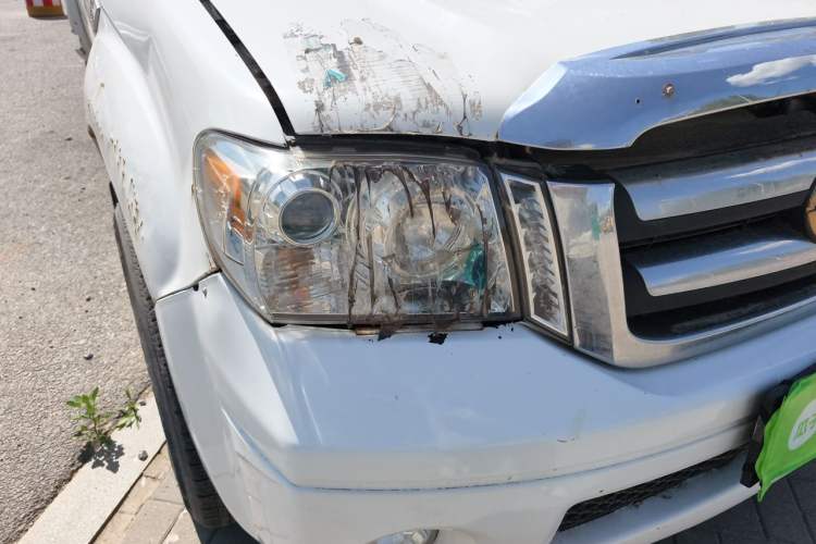 Used Zxauto Grandtiger 2018 2.5T Off-Road Diesel National V Four-Wheel Drive Standard Version Big Double Cab SD4V25R-100 Right Front Headlight