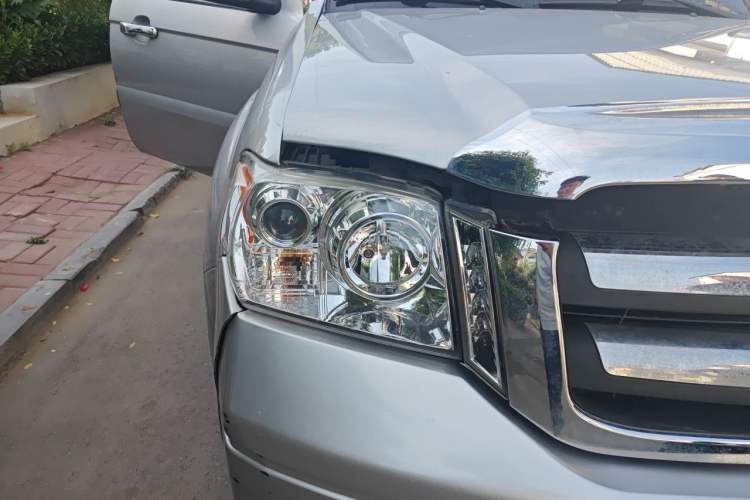 Used Zxauto Grandtiger 2019 1.5T Off-Road Edition Gasoline China VI Standard Four-Wheel-Drive Big Double Right Front Headlight