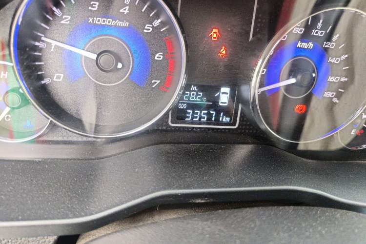 Used Zxauto Grandtiger 2019 1.5T Off-Road Version Gasoline China VI Standard Two-Wheel Drive with Dual Wheels Odometer Close Up