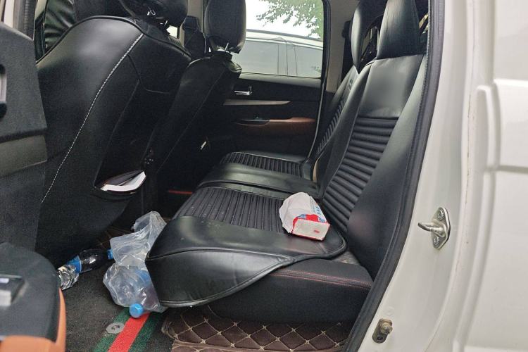 Used Zxauto Grandtiger 2019 1.5T Off-Road Version Gasoline China VI Standard Two-Wheel Drive Big Double-Cab Left Rear Seat