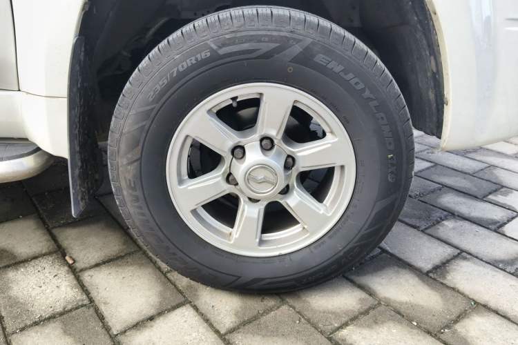 Used Zxauto Grandtiger 2019 1.5T Off-Road Version Gasoline China VI Standard Two-Wheel Drive with Dual Wheels Right Front Wheel Hub