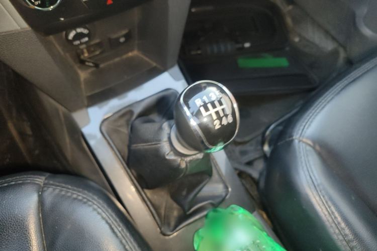 Used Zxauto Grandtiger 2020 2.5T Diesel China VI Standard Two-Wheel Drive Mid-Size Gear Lever