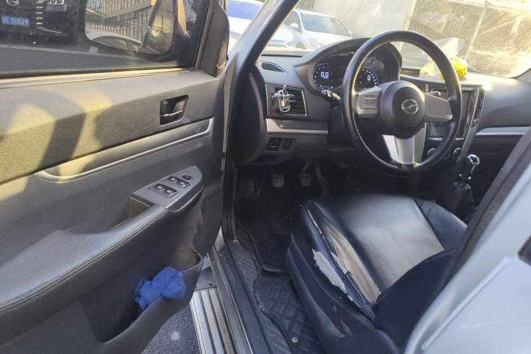 Used Zxauto Grandtiger 2020 2.5T Diesel China VI Standard Two-Wheel Drive Mid-Size Interior 3
