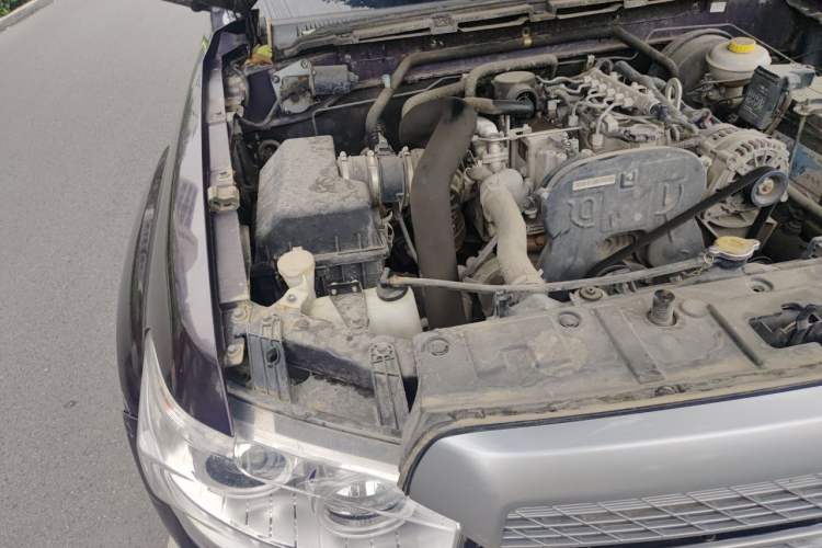 Used Zxauto Grandtiger 2021 2.5T Rural Version Diesel Euro VI Four-Wheel Drive Big Double-Cab Engine Bay Right