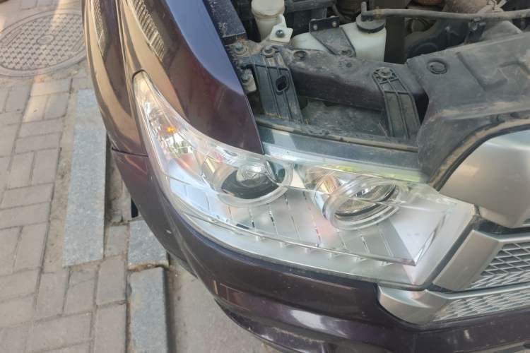 Used Zxauto Grandtiger 2021 2.5T Rural Version Diesel Euro VI Four-Wheel Drive Big Double-Cab Right Front Headlight