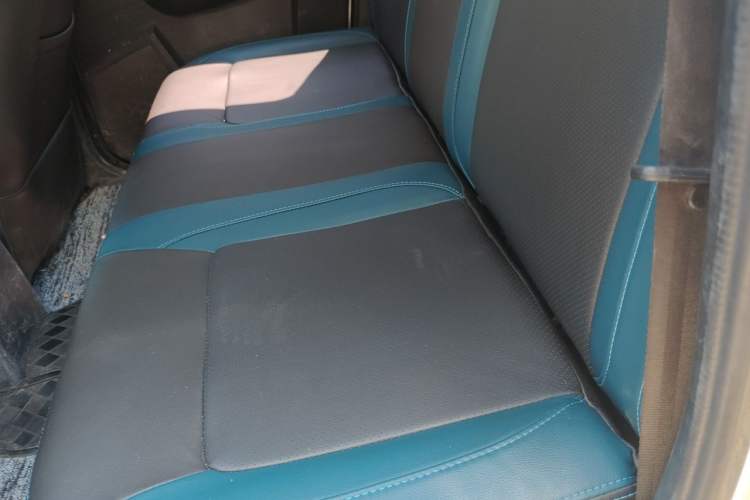 Used Zxauto Grandtiger 2022 2.8T Restyled Diesel Two-Wheel-Drive Ultra-Luxury Version with Large Double Cab – JE493ZLQ6E Left Rear Seat