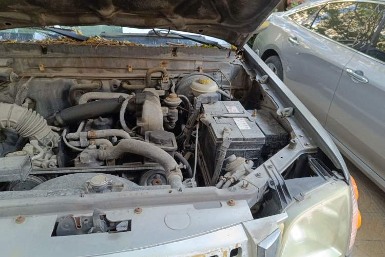Used Zxauto Grandtiger G3 2010 2.8T Two-Wheel-Drive Diesel Base Version Engine Bay Left