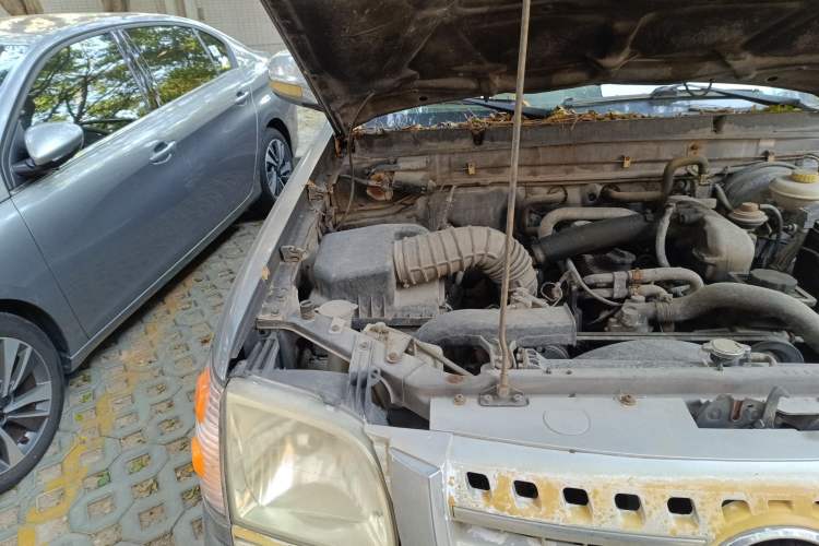 Used Zxauto Grandtiger G3 2010 2.8T Two-Wheel-Drive Diesel Base Version Engine Bay Right