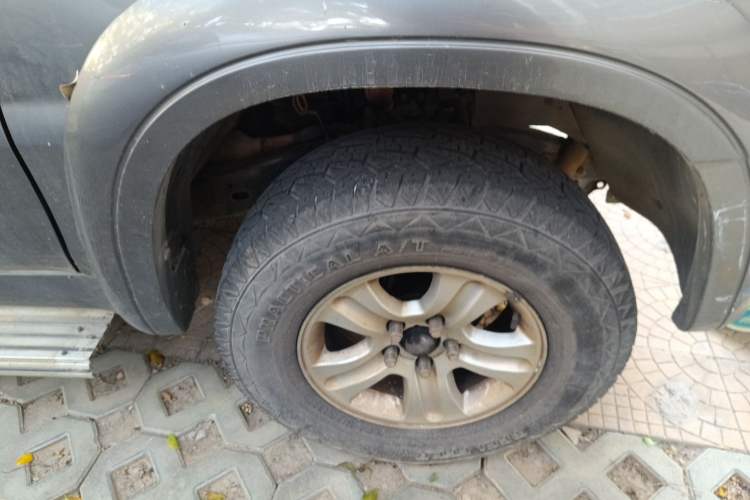 Used Zxauto Grandtiger G3 2010 2.8T Two-Wheel-Drive Diesel Base Version Right Front Wheel Hub