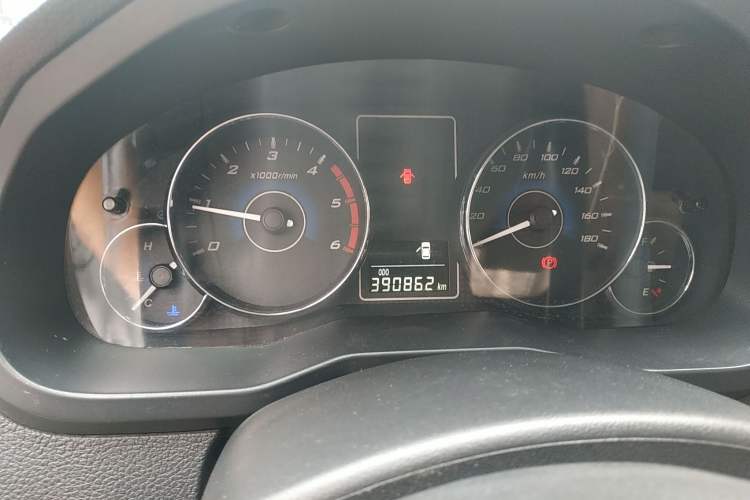 Used Zxauto Grandtiger G3 2013 2.8T Two-Wheel Drive Diesel Elite Version – Mid-Size Odometer Close Up