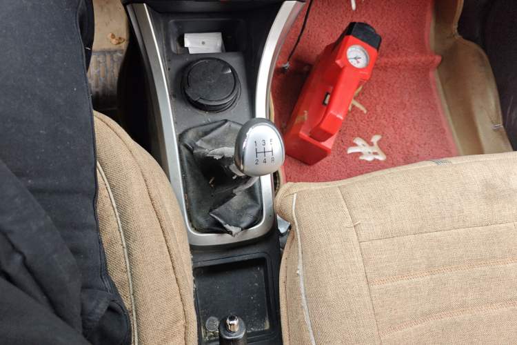 Used Zxauto GX3 2015 1.5L Comfort Edition Gear Lever