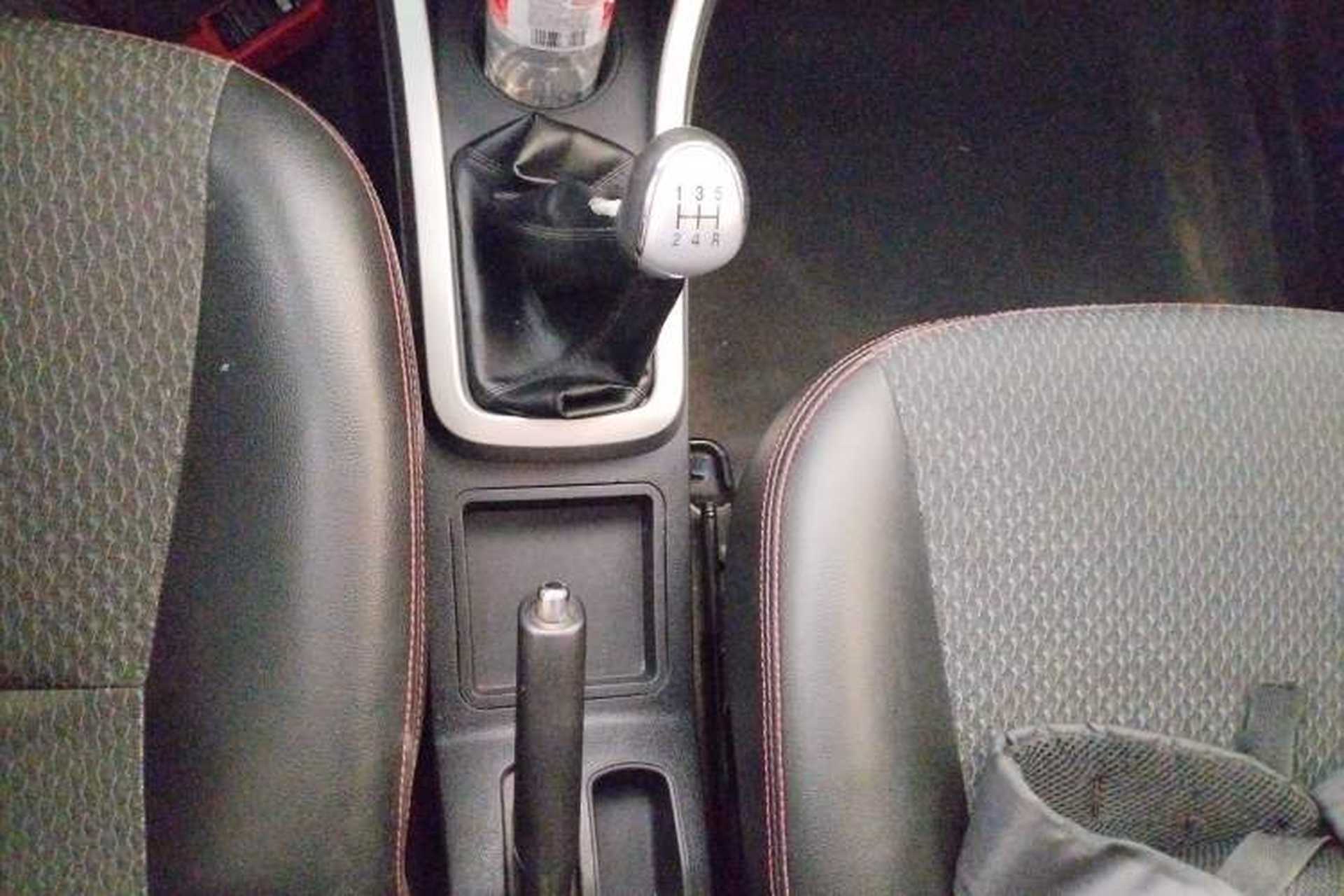 Used Zxauto GX3 2015 1.5L Elite Edition Gear Lever