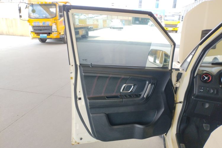 Used Zxauto GX3 2015 1.5L Elite Edition Interior 7